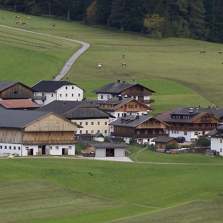 Appartments Jagerhof Braies  Extérieur photo