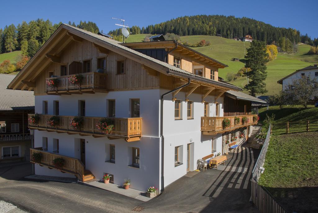 Appartments Jagerhof Braies  Extérieur photo
