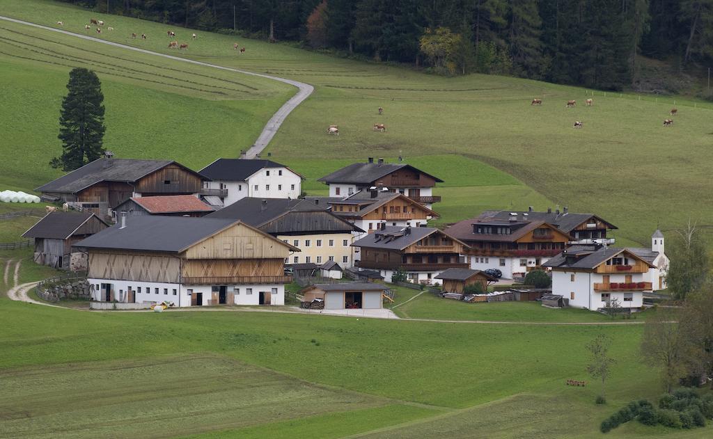 Appartments Jagerhof Braies  Extérieur photo